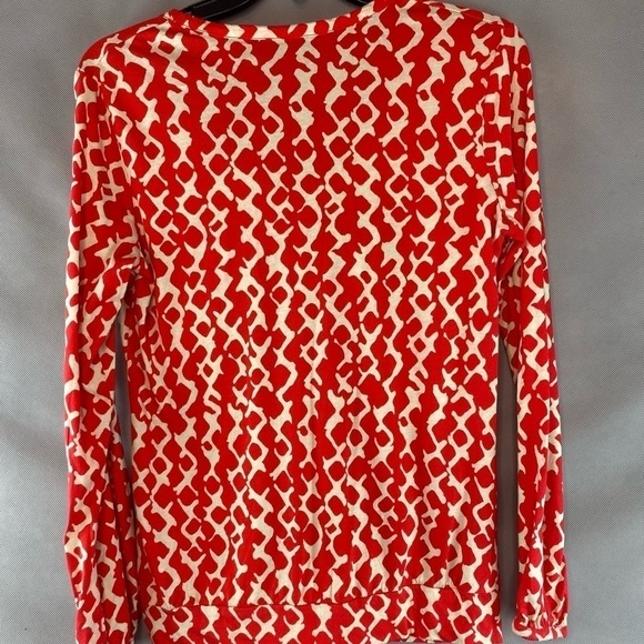 Women’s New York & Co red blouse - Picture 2 of 9